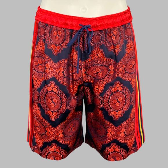 GUCCI 2018 Size 28 Red Black Jacquard Viscose Blend Joggers Shorts - Picture 1 of 10
